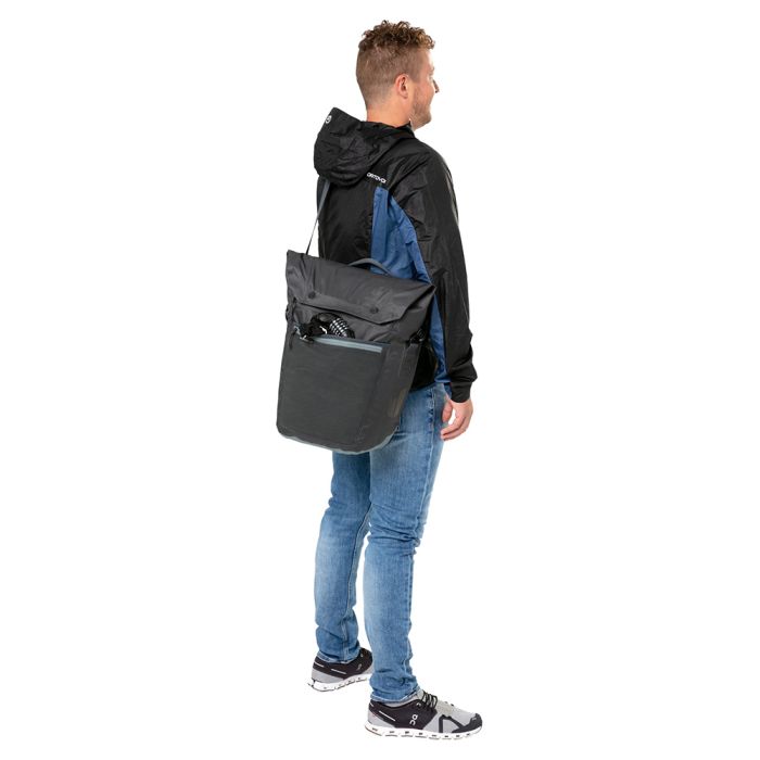 Рюкзак DEUTER Mainhattan 17+10 колір 4409 graphite-shale