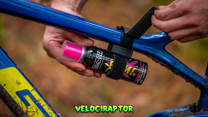 кріплення для спрея MUC-OFF B.A.M!