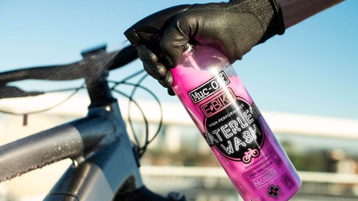 шампунь для велосипеда MUC-OFF E-bike DRY WASH 750ml