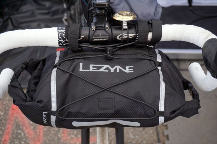 Сумка на руль Lezyne BAR CADDY Чорний 7л Y13